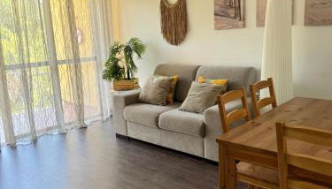 2BR Estoril Apartment - Near Estoril Beach & Cascais - Sleeps 4 - Foto 2