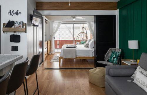 Waikiki Escape King Bed Pool Walk to Beach - Foto 2