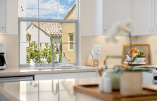 Modern Elegant Designer Home in Irvine - Foto 28