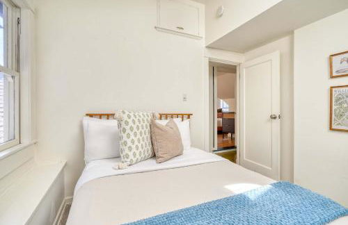 Overlook Gem - Steps from Mississippi - Photo 23