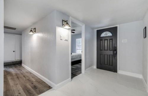 Luxurious 5BR 2BA Holiday Home with Pool, Grill, Sauna & Game Room - Foto 6