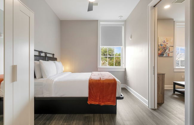 Bywater Suite Hotel - Photo 34