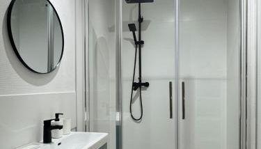 St Fons-Proche de Lyon, 6 chambres, rénové - Foto 5, Shower