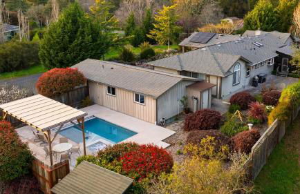 Pool Hot Tub Firepit Game Room Minutes from Sebastopol Russian River Baker Lane Retreat - Foto 2