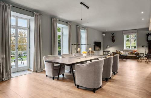 GUT KLETKAMP "Försterei" - Freistehendes Backsteinhaus mit 4 Schlafzimmern ruhig am Waldrand gelegen I Kamin I Garten & Terrasse I 15 Min zur Ostsee I 3 Bäder I Küche I Parkplatz I WLAN - Foto 21