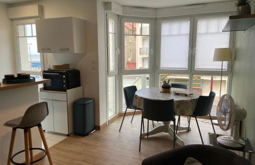 LE BON ENDROIT en bord de mer, vue mer et wifi - Foto 19