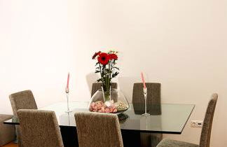 Sunny Little Sister Apartment - 7 min walking from the beach and at 7 min driving from the Airport - Foto 5