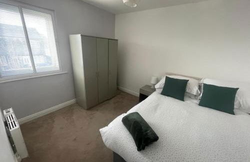 Horsforth Studios- A Home From Home Perfectly Located 6 minutes to LBA Airport and a 1 Minute Walk to the Station- Sleeps up to 4 - Foto 4