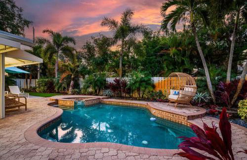 Tropical Getaway - Heated Pool & Patio Retreat - Foto 43