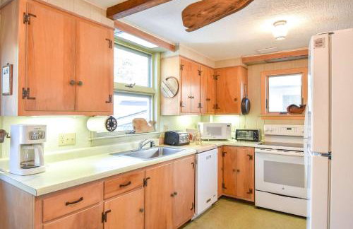 Waterfront Views of Creek- Beach Access - Foto 9