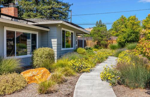 Happy House Getaway - Pool, Hot Tub & Wine Country - Foto 6