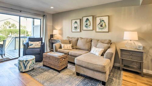 St Helena Island Condo with Pool and Beach Access! - Foto 4