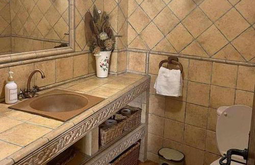 Masía de piedra con piscina - Foto 10