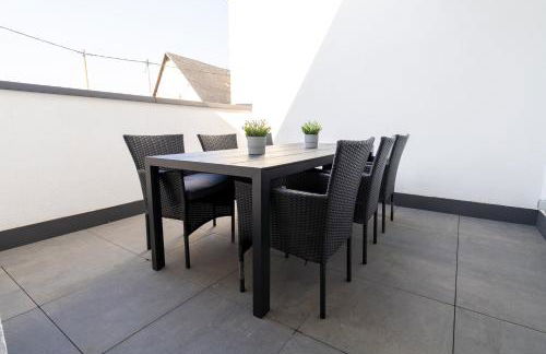 Fewomo, Mosel Maisonette, mit Terrasse & Winzerflairallee, für 6 Perfekt, für 8 geeignet - Foto 7