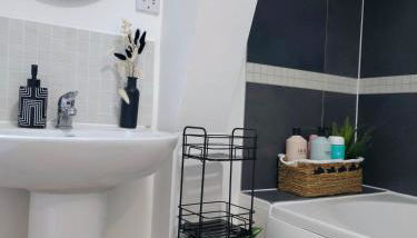 Canalside 1 bed flat - Foto 4