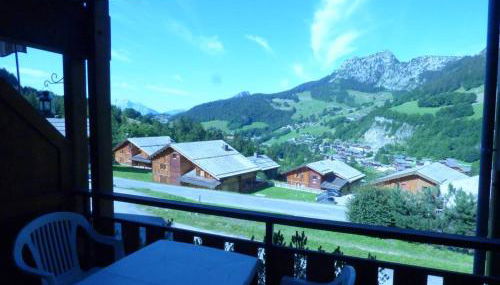 Charmant T3 ski aux pieds, 6 pers, balcon, garage - FR-1-458-217 - Foto 2