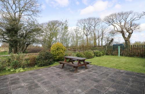 Hill Top Farm Cottage - Photo 18