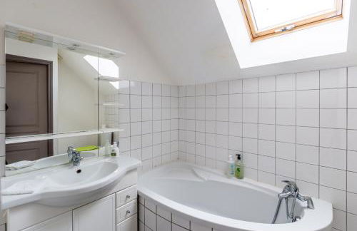 Le Poincaré, Proche Gare RER, Parking, Arrivée autonome - Foto 17