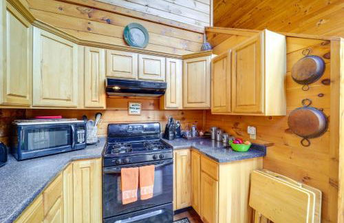 8 Mi to Appalachian Ski! Mtn-View Gem on 22 Acres - Foto 9