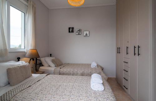 Phoebes Place At Kalamaki Court, 2 Bedroom Villa With A Shared Pool - Fully Refurbished For 2026 - Foto 17