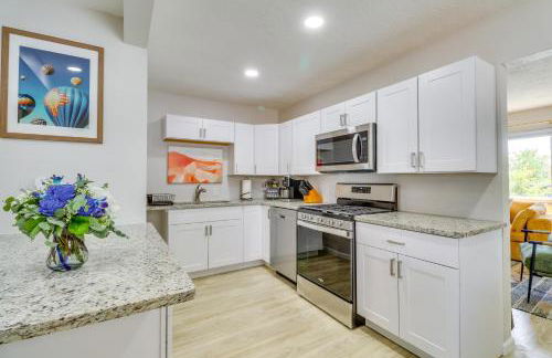 Central Albuquerque Getaway with Hot Tub and Grill! - Foto 10