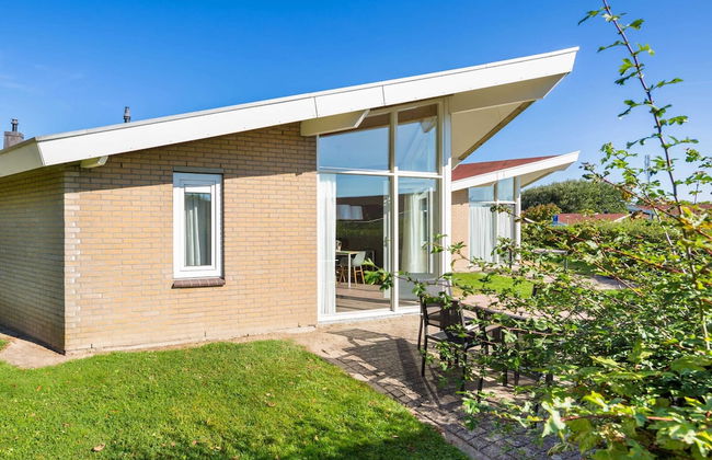 Restyled Bungalow with Dishwasher near Cozy Domburg - Photo 25