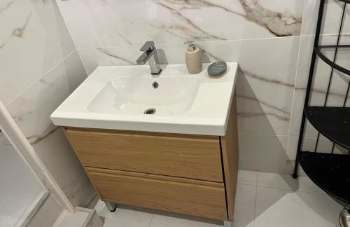 Quiet, sea view terrace, parking, air conditioning, beach, x6 - Foto 17