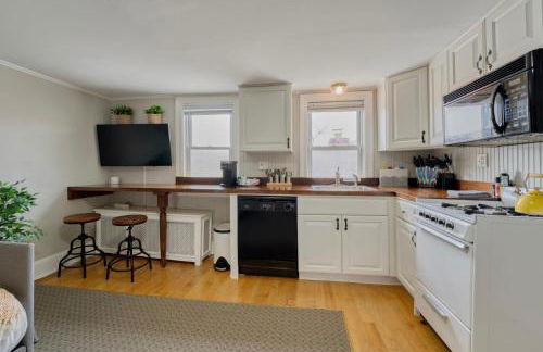 Central Affordable Apartment Near Capitol with Parking - Foto 8