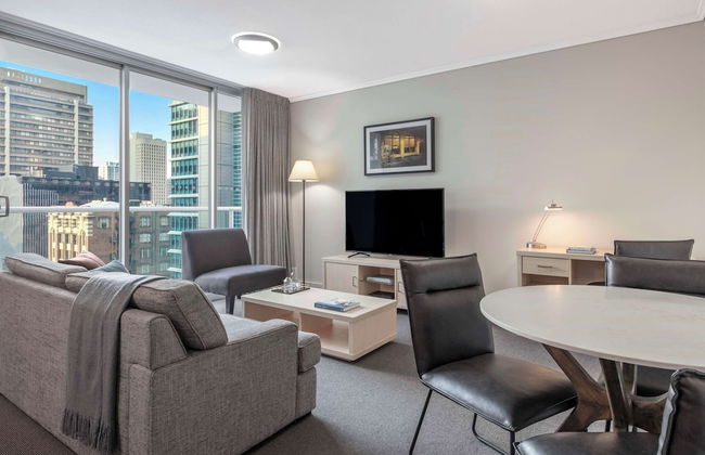 Oaks Brisbane Festival Suites - Photo 20