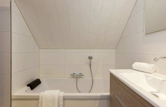 Holiday Home in Oostkapelle Near Forest - Photo 21