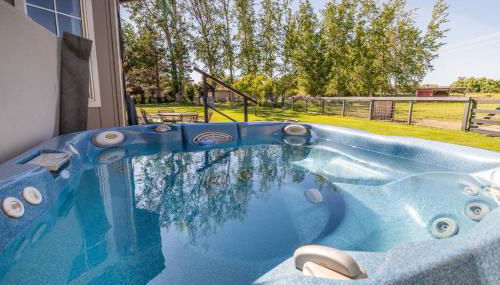 Spacious Family Home with Hot Tub - Foto 2