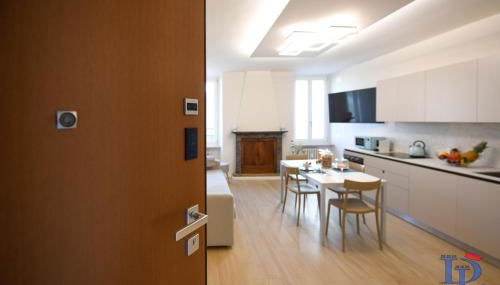 Apa Dom Downtown Family Apartment DesenzanoLoft Official Partner Homes & Villas by Marriott Bonvoy - Foto 2