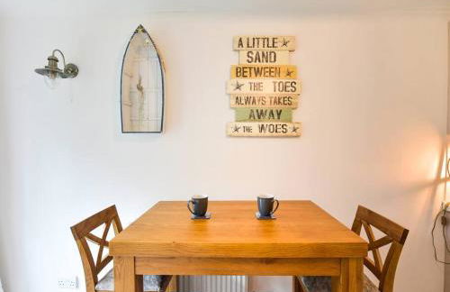 The Smugglers Hideout - Sleeps 4 - with HOT TUB - Foto 21