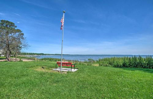 Waterfront North Beach Home about 2 Mi to Beach! - Foto 35