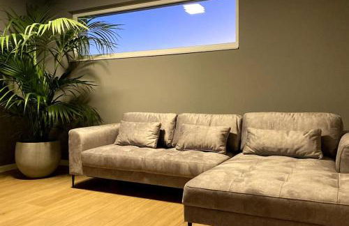 Airport-Messe Luxuswohnung, circa 10 Minuten entfernt 4 - Foto 17