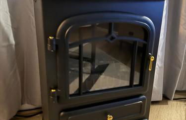 Luxury 2-Bed Apartment,Office with Built-In TV King Bed, Private Entrance and free Parking - Foto 51