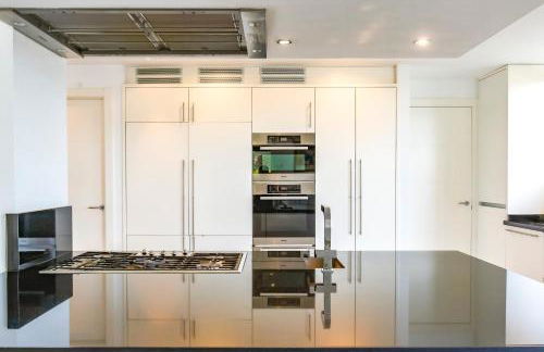 Tranquil large 6 bedroom family Villa sleeps 20 near sitges - Photo 8