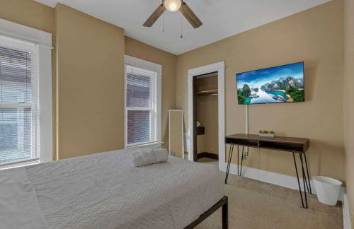 Your Central Columbus Retreat Awaits 5 BR 2 Bath - Foto 24