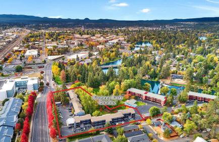 Upscale Condo near Downtown & the Deschutes - Foto 28
