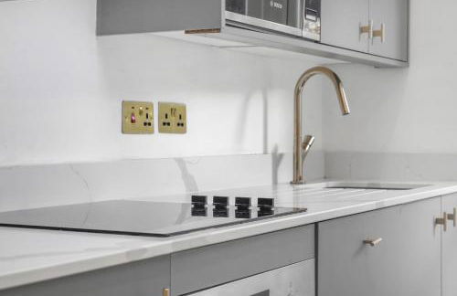 Stylish Kentish Town HomePrivate Garden Jacuzzi - Foto 13