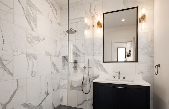 Belleza by Avantstay Hilltop Mansion w Pool Panoramic Views Ultra Modern Interior - Foto 20