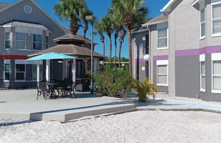 Two bed condo in Parkway Palms Resort - Foto 34