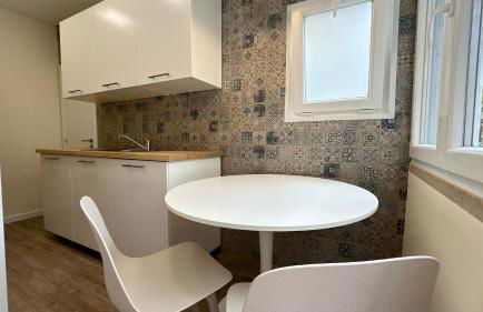 Refreshed apartment with private garden - Foto 32