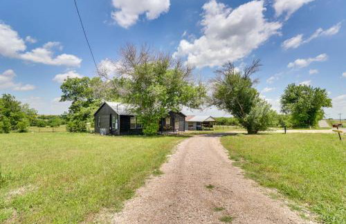 Sweeping Valley Views! 2-Acre Lorena Retreat - Foto 23