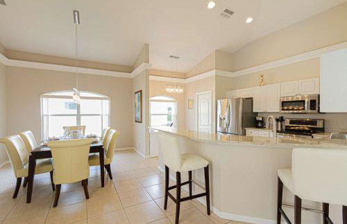 Briarwood- Terrazzo Lane with Lake View - Foto 14