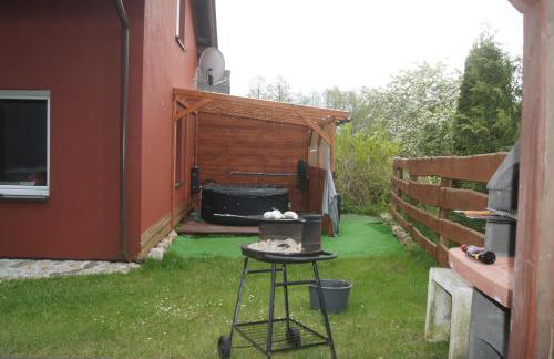 Domek nad rzeką Słupią z jacuzzi - Foto 4