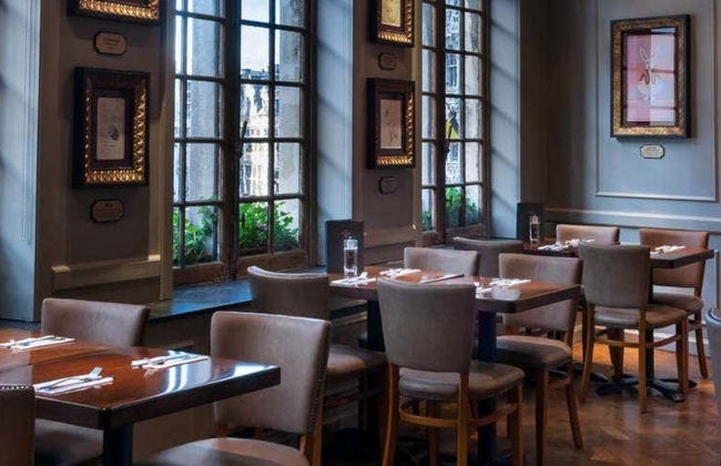 Hard Rock Cafe Bruxelles con accesso prioritario - Foto 7