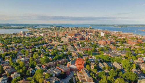 Local Landmark - Gorgeous Historic Home - Foto 4