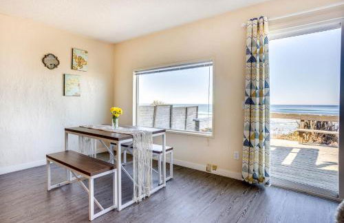 Ocean Front Duplex with Views! Dog Friendly -Surfside Cottage South - Foto 6