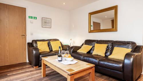 Bright House with Garden & Patio in Market Town - Foto 3